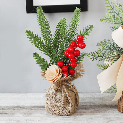 Wrought Iron Mini Christmas Tree – Festive Table Ornament