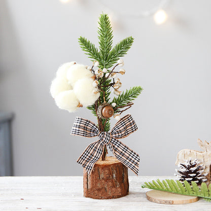 Wrought Iron Mini Christmas Tree – Festive Table Ornament